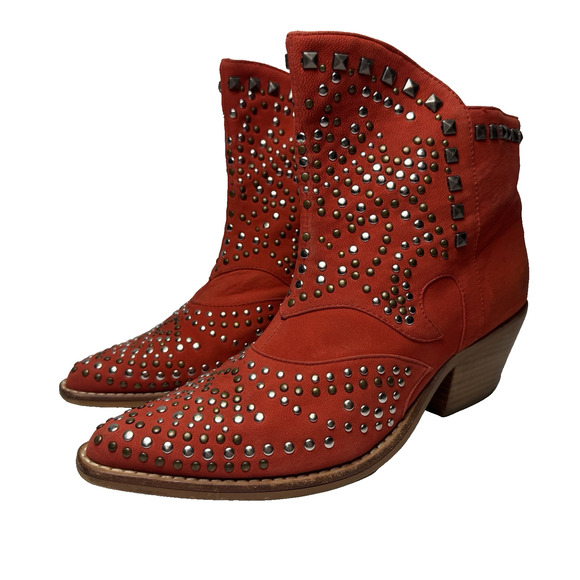 Yes Brand Red Suede Studded Western Ankle Boots Womens Sz 8 Block Heel Festival - Picture 1 of 12